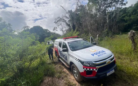 (Jacó Gomes ) tenta esfaquear a ex de 15 anos de idade