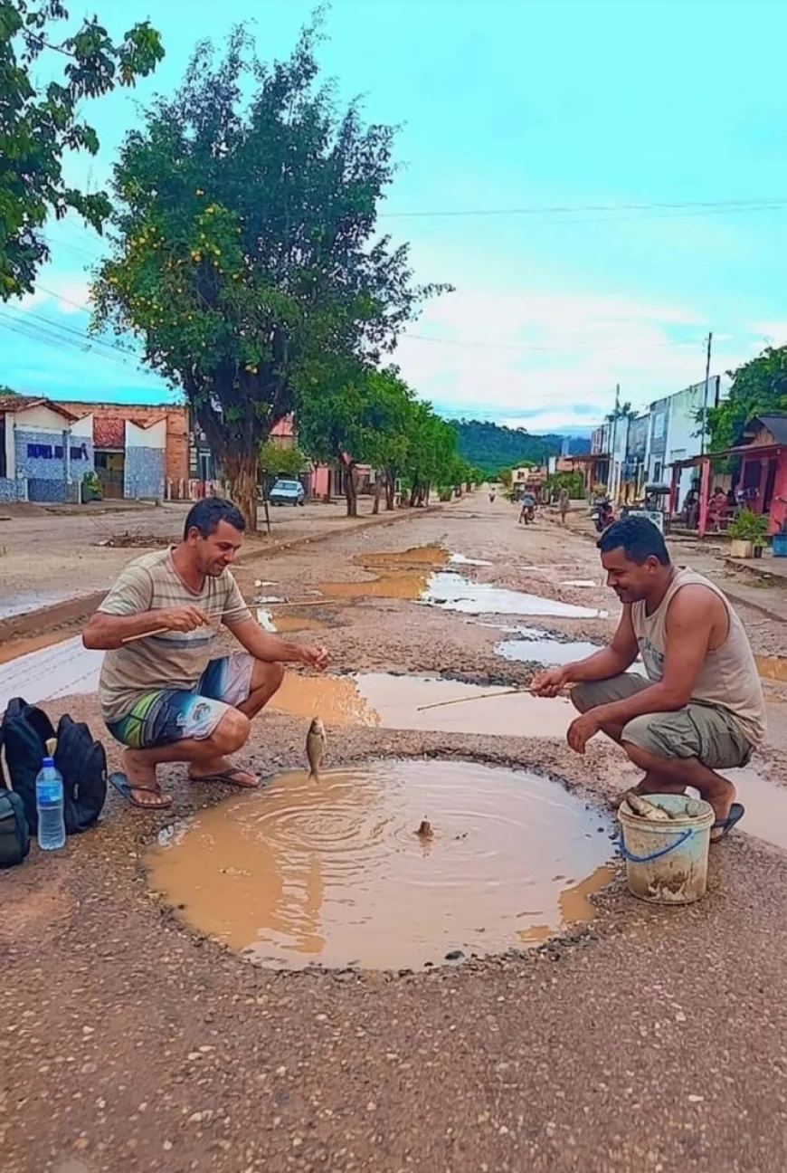 Distrito Taboca: Moradores registram pescaria em avenida