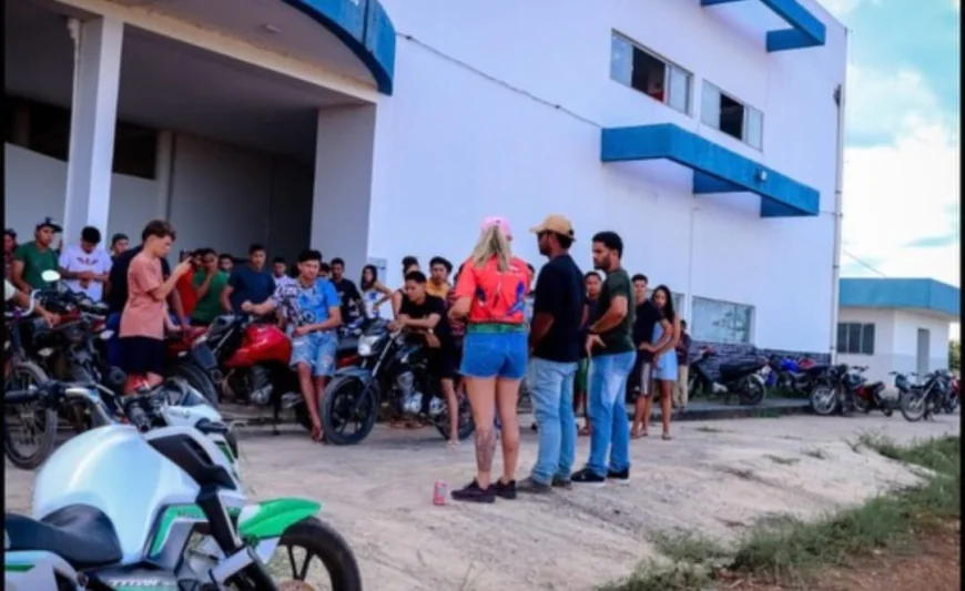 São Félix do Xingu: Rodoviária em estado de abandono vira palco para prática do grau